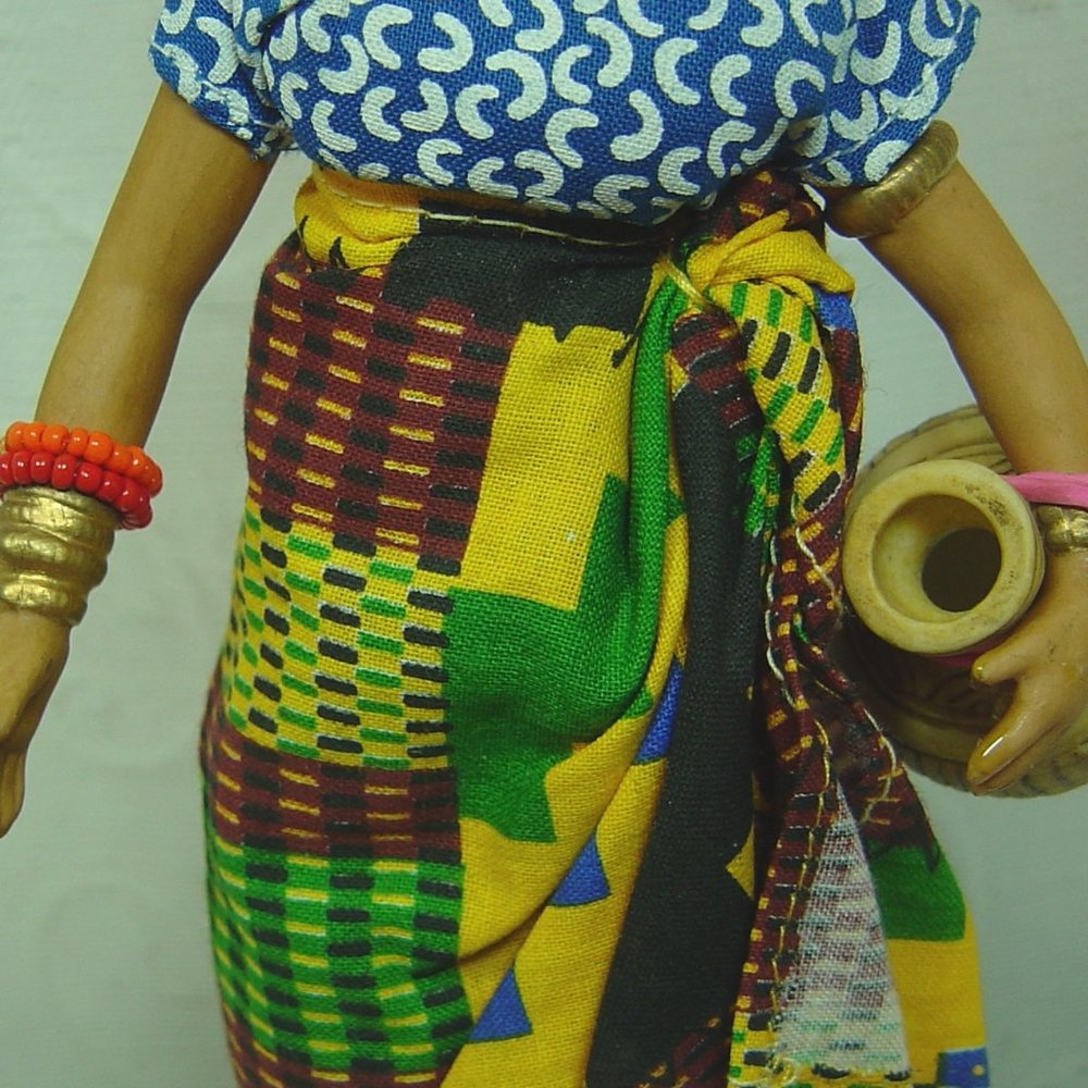 8" porcelain doll--dark skinned native woman carrying water jug - Picture 4 of 7